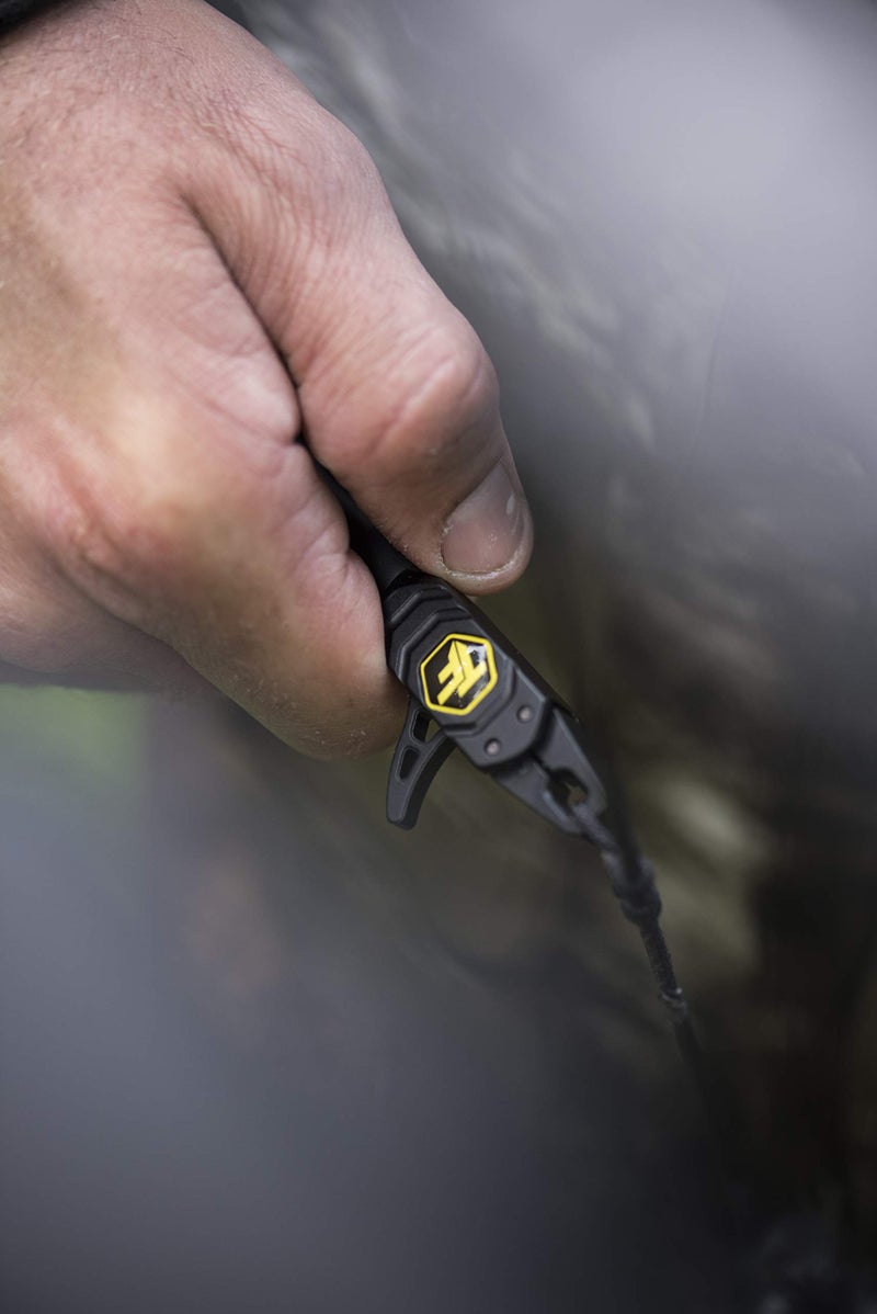 Tru-Fire Patriot Flex Archery Compound Bow Release - Adjustable Black Wrist Strap - Image 2